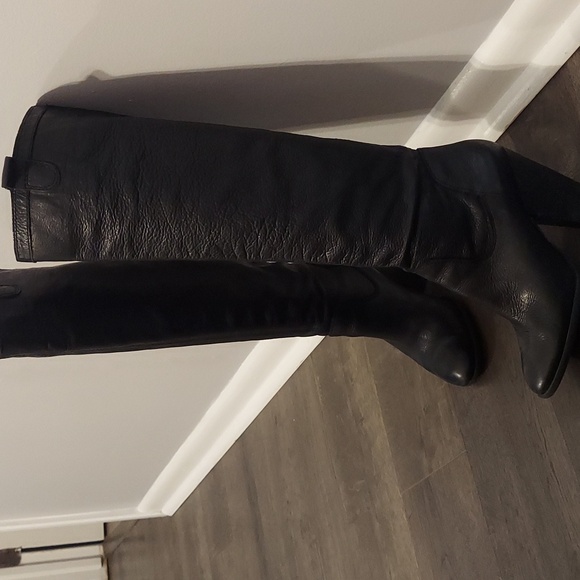 Vince Camuto Braden Tall Black Leather Boots 6.5B - Picture 2 of 13